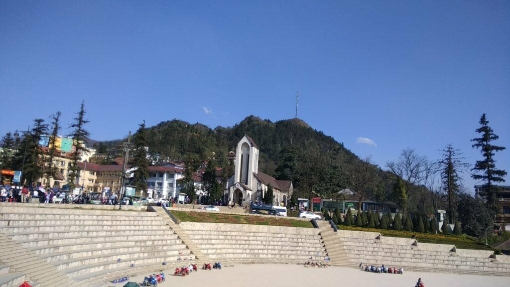 LUXURY SAPA HONEYMOON TOUR OF WILD NATURE - 6 DAYS LUXURY SAPA HONEYMOON TOUR OF WILD NATURE - 6 DAYS