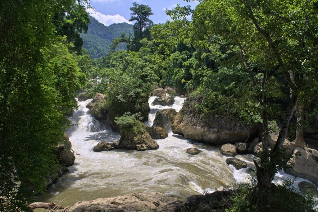 BEST NORTHERN VIETNAM MOTORCYCLE TOUR TO HA GIANG AND CAO BANG - 9 DAYS