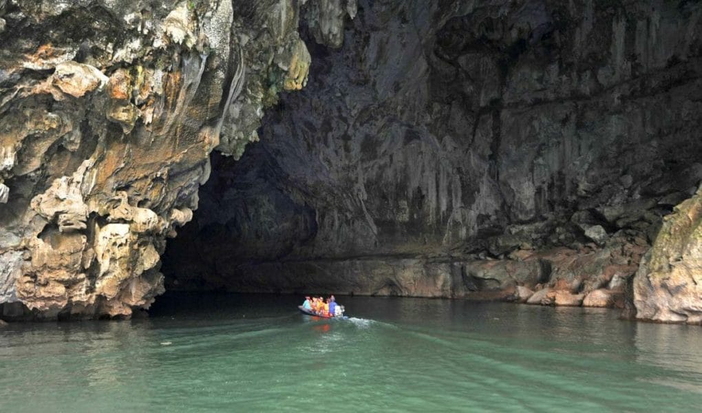 Kong Lor Cave - Laos Trekking Tours in the Central & South Laos Trekking Tours in the Central & South