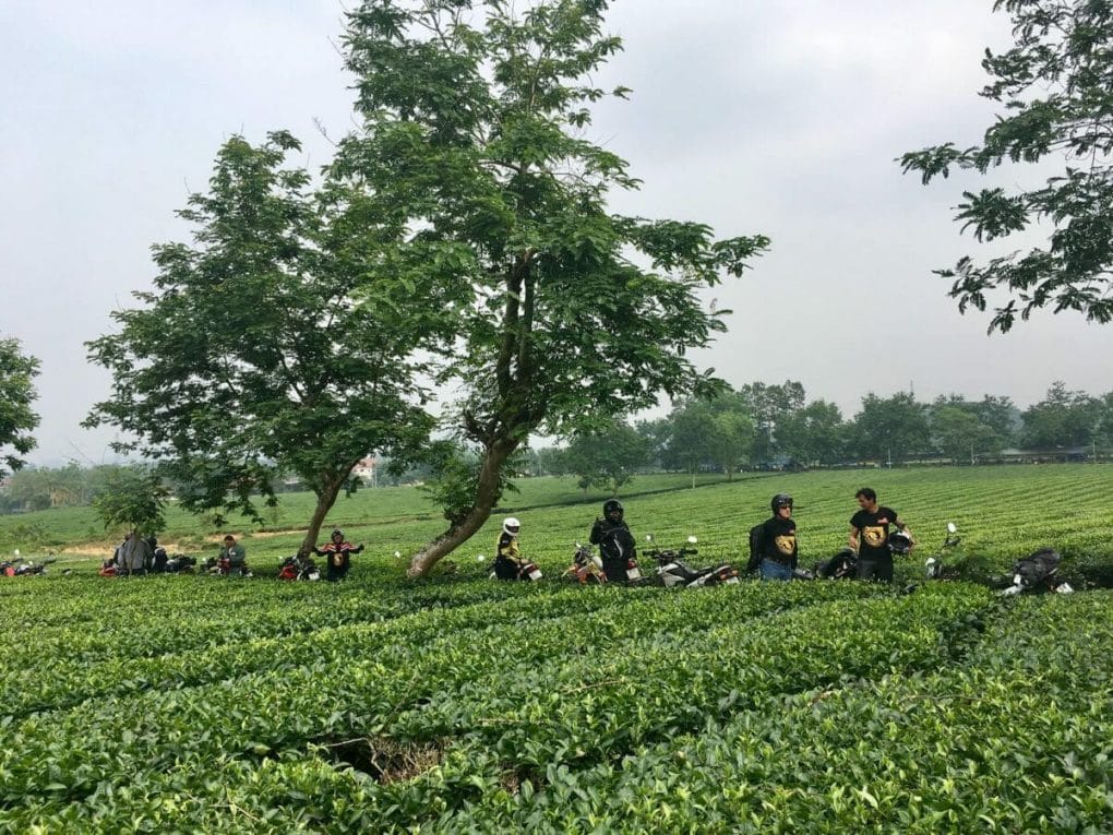 UNFORGETTABLE HANOI BACKROAD MOTORBIKE TOUR TO MAI CHAU - 2 DAYS