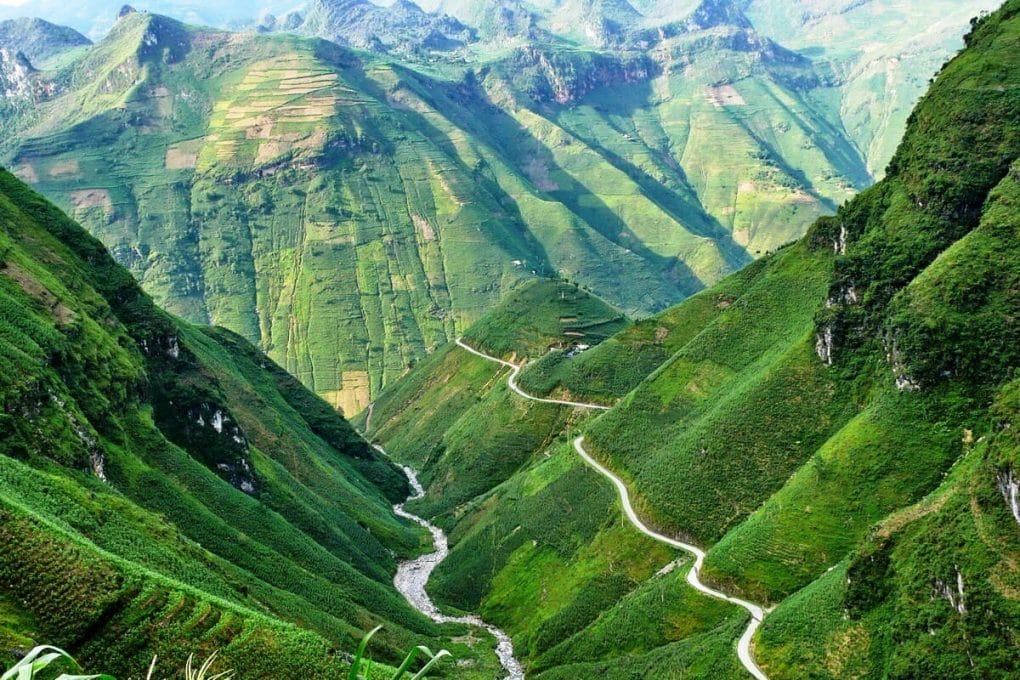 UNIQUE HA GIANG TREKKING AND CYCLING TOUR PLUS HOMESTAY - 5 DAYS