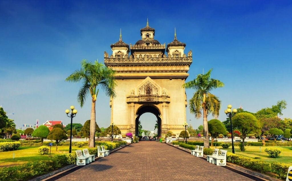 VIENTIANE FULL-DAY CITY TOUR VIENTIANE FULL-DAY CITY TOUR