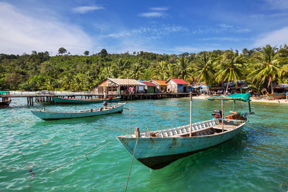 CAMBODIA SOUTHERN HONEYMOON HOLIDAY ON BEACH