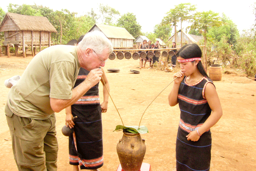 INCREDIBLE SAIGON VENTURE TOUR TO HOI AN VIA CENTRAL HIGHLANDS - 11 DAYS INCREDIBLE SAIGON VENTURE TOUR TO HOI AN VIA CENTRAL HIGHLANDS - 11 DAYS