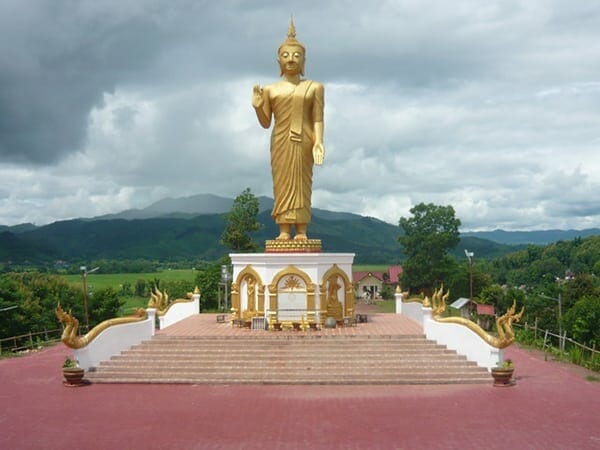 Pra-Xack-kham-Temple - Laos Tours to Udomxay and Muang La Laos Tours to Udomxay and Muang La