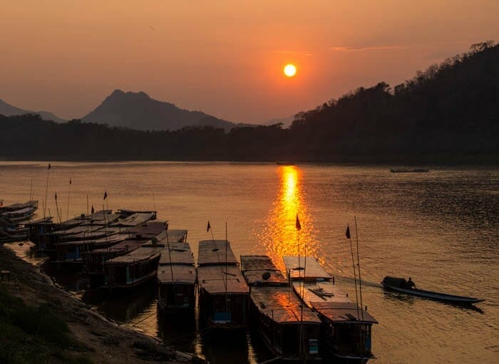 Best of Laos Tours, Laos Discovery Tours over Luang Prabang, Xiengkhouang, Pakse