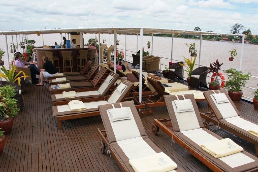 Toum Tiou Cruise Tour from Ho Chi Minh City To Siem Reap for 8 Days