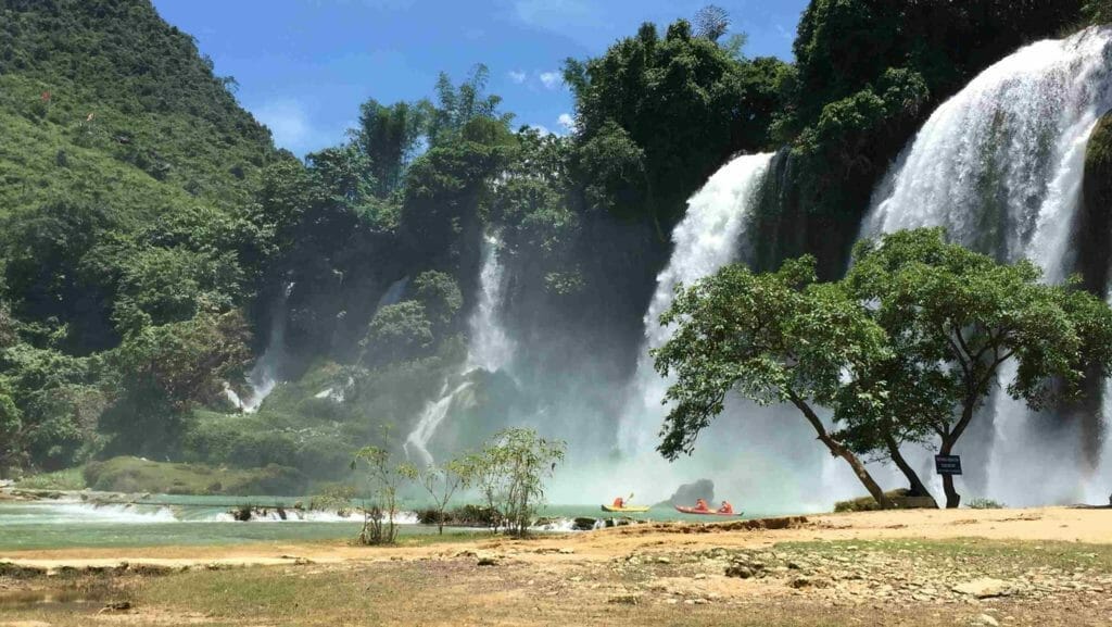 Bespoke Northeast Motorbike Tour to Lang Son, Cao Bang, Ha Giang, Yen Bai