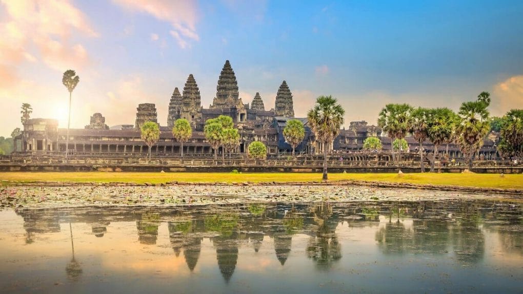 Vietnam Cambodia Wellness Tour to Halong, Hoi An, Angkor Watt, Mekong