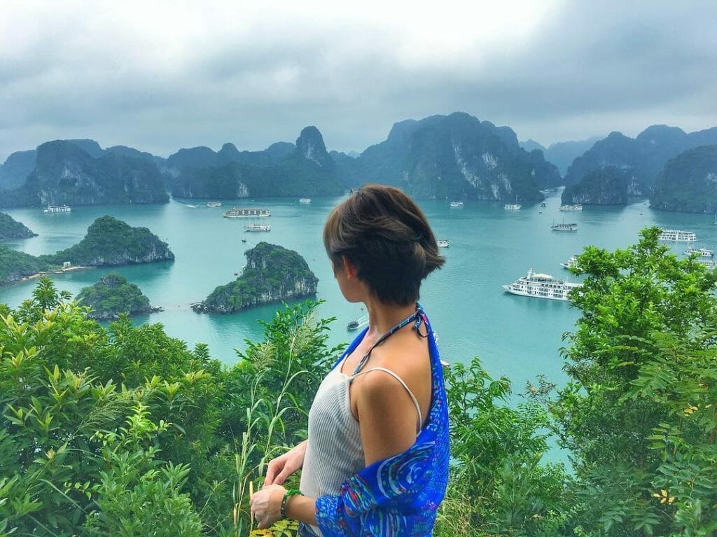 Essential Hanoi Wellness Tour to Halong Bay, Onsen Quang Hanh and Ninh Binh