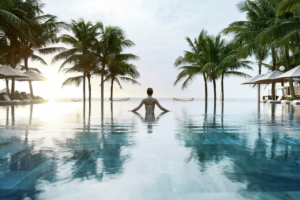 Hanoi – Halong- Yoko Onsen Quang Hanh – Ninh Binh - Da Nang Hanoi – Halong- Yoko Onsen Quang Hanh – Ninh Binh - Da Nang