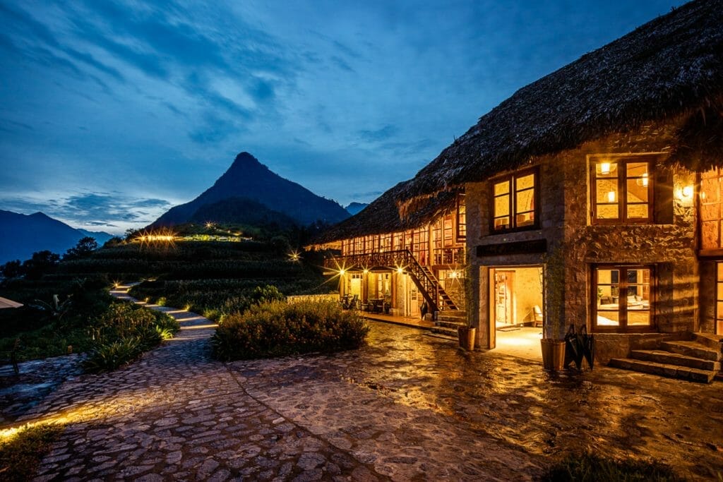 Unmissable Vietnam Wellness Tour to Yen Tu, Ha Long, Sapa Unmissable Vietnam Wellness Tour to Yen Tu, Ha Long, Sapa