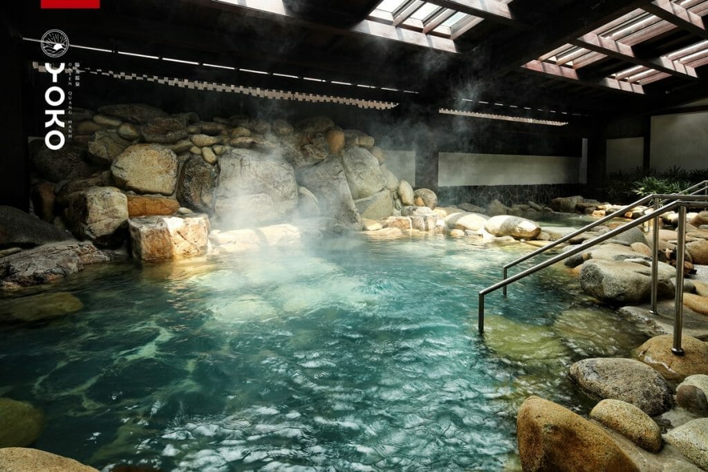 Hanoi Wellness Tour to Halong Bay, Onsen Quang Hanh and Ninh Binh