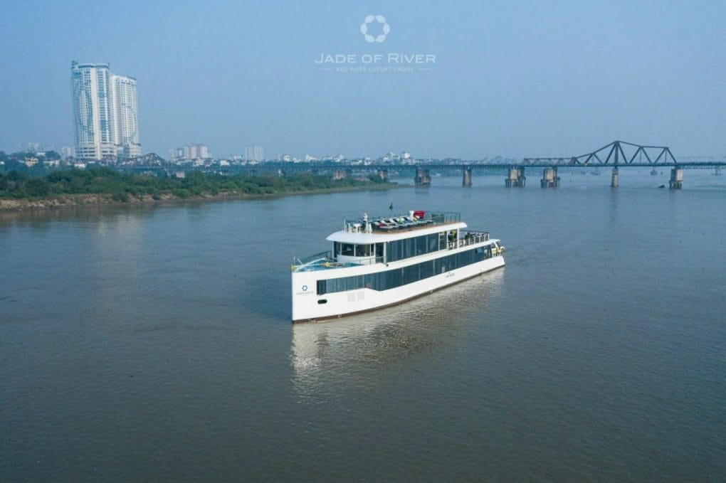 Luxury Jade Cruise On Red River